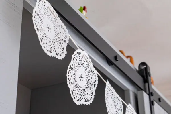 Diy papierslinger maken voor bruiloft