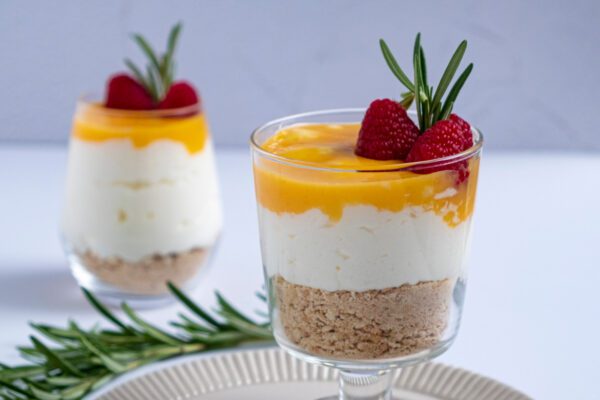 Een hemels room lente dessert met Maria koekjes