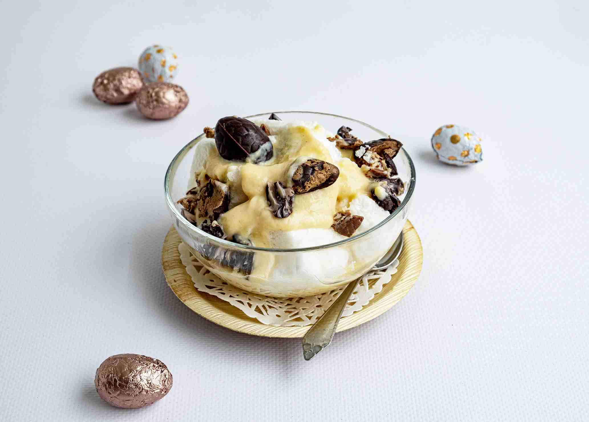 Paasdessert met eieren en honing