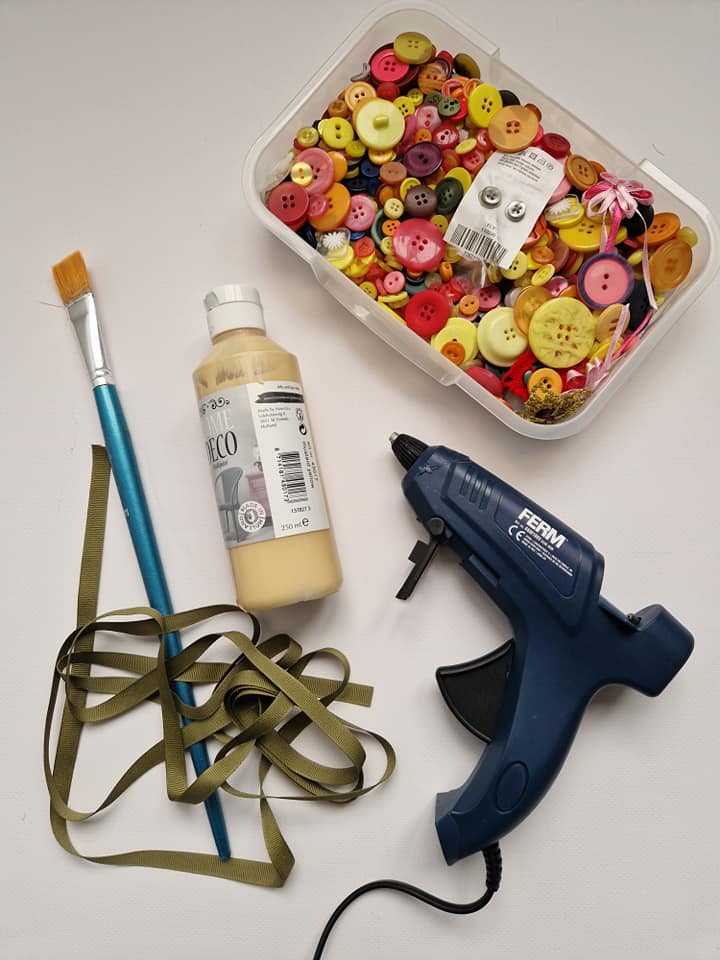 Benodigdheden voor een hart met knopen