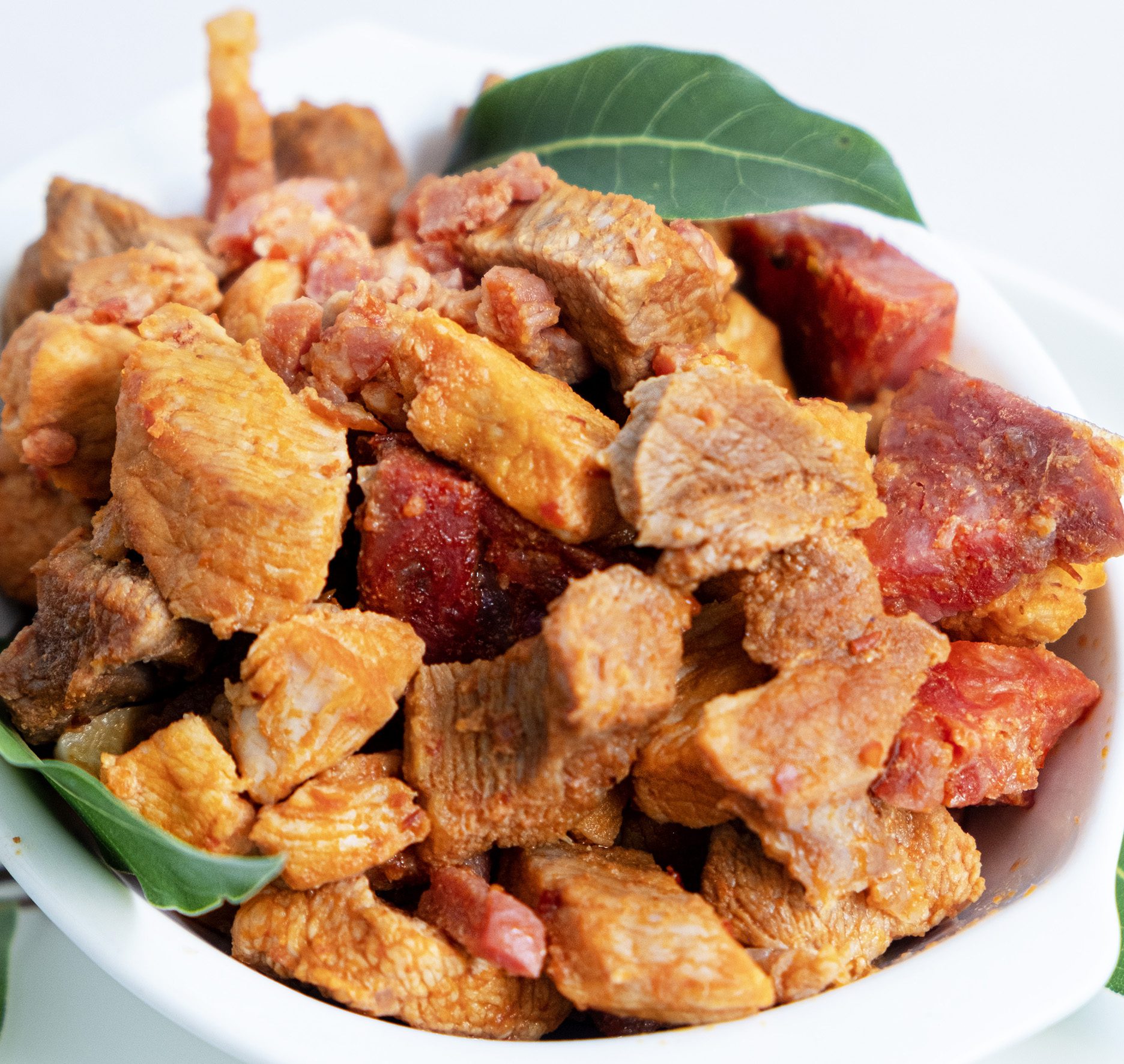 Carne de porco frita met aardappelpuree