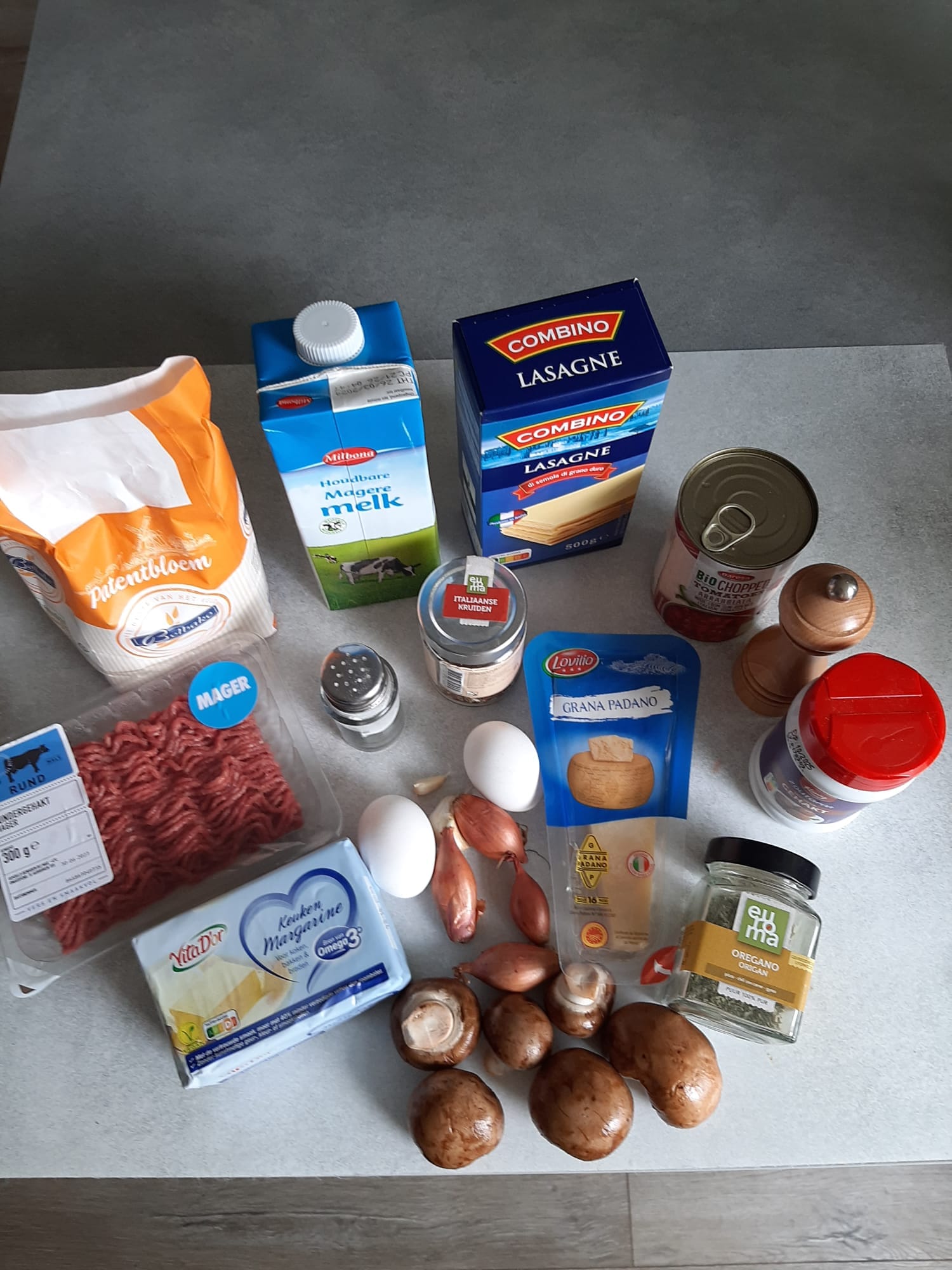 Ingrediënten voor 3 personen Lasagne met gehakt en kastanjechampignons