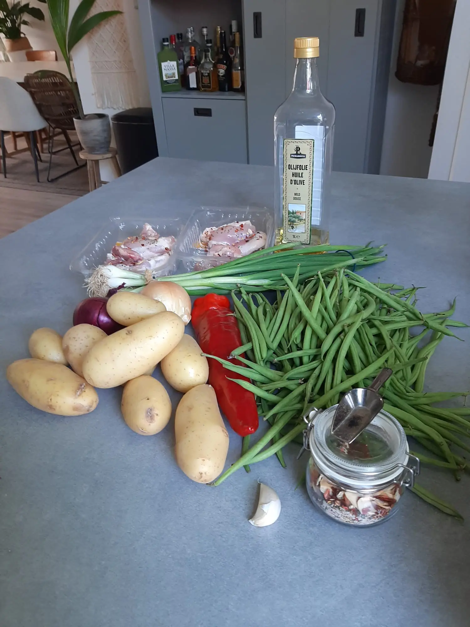 Ingrediënten voor 3-4 personen Kippendijen met haricots verts