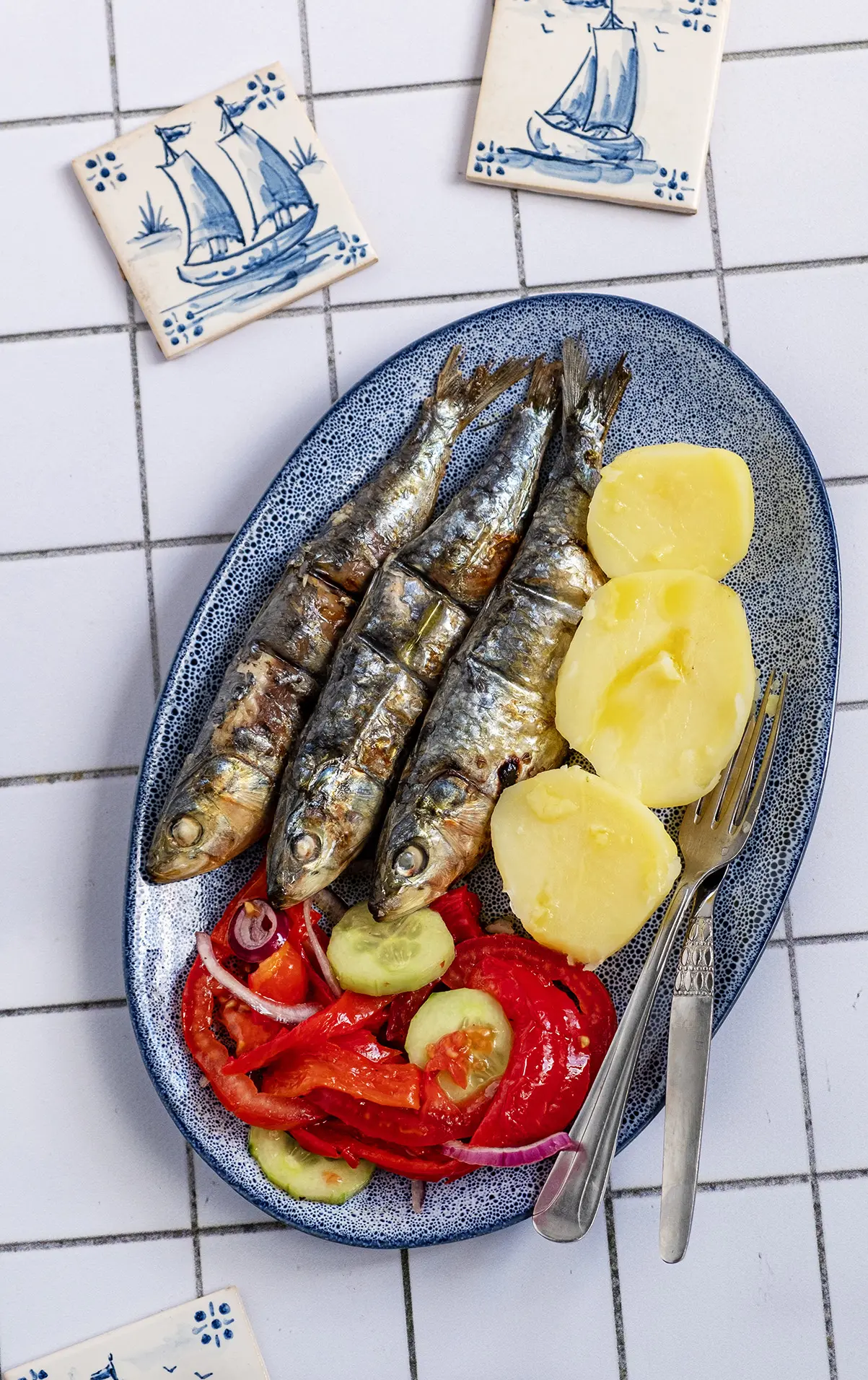 Sardientjes van de barbecue op Portugese wijze