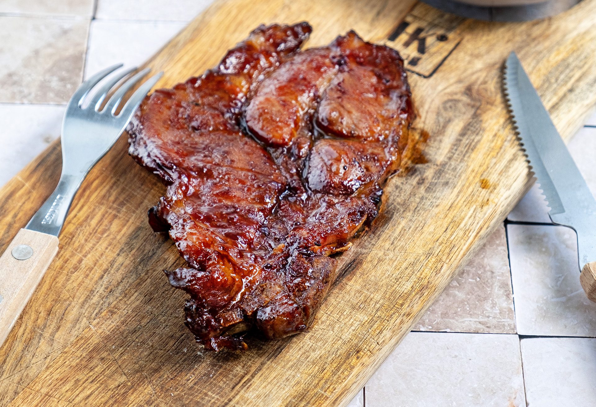 Schouderkarbonade op de BBQ met huisgemaakte marinade