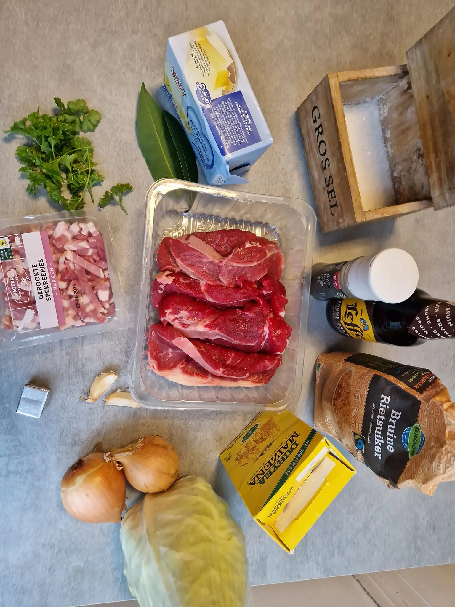 Ingrediënten voor 3 personen Stoofvlees met spitskool