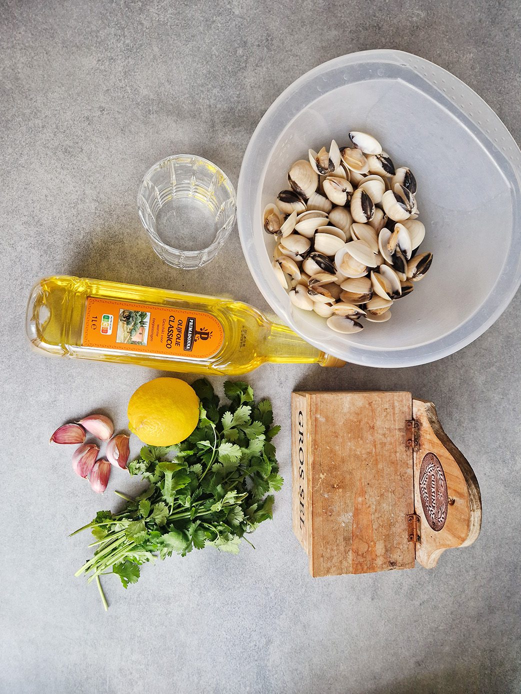 Ingrediënten voor 2 personen: Amêijoas á Bulhão Pato