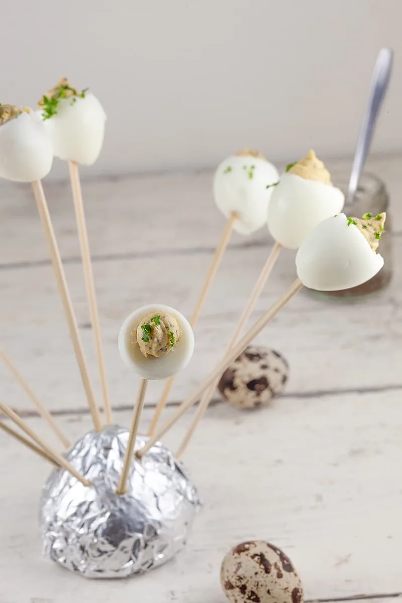 Gevulde kwarteleitjes met truffel- van Ohmydish Gevulde kwarteleitjes met truffel