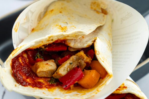 WRAPS MET KIPFILETREEPJES EN DIVERSE GROENTEN