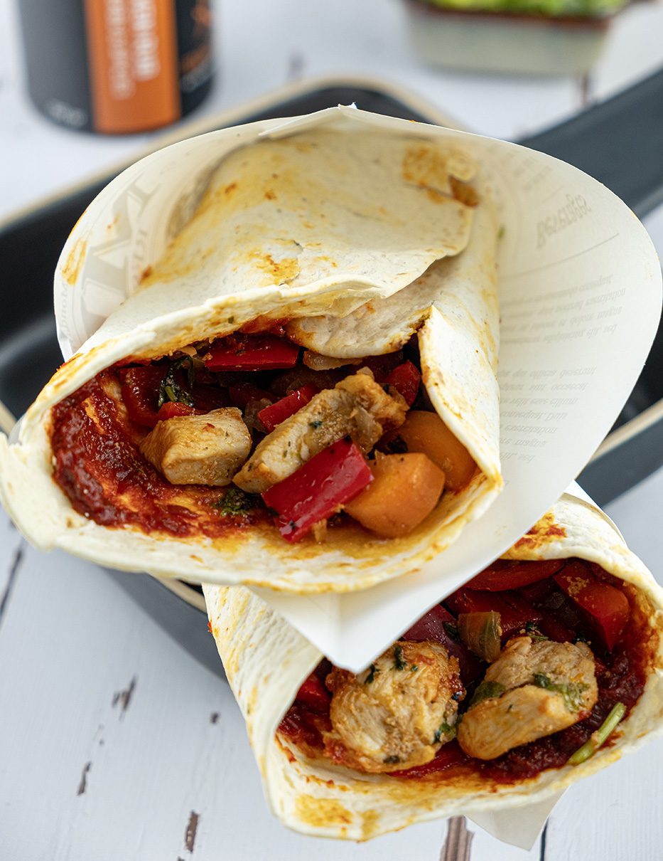 Wraps met kipfiletreepjes en diverse groenten