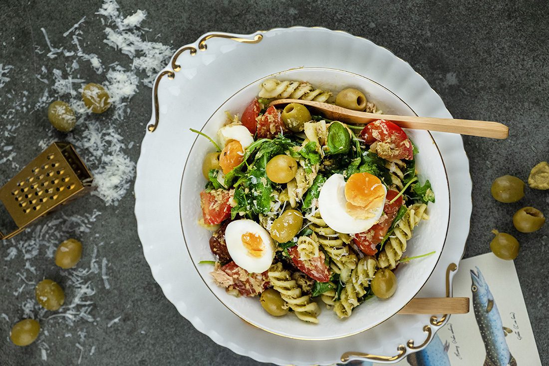 Zomerse pasta pesto tonijnsalade