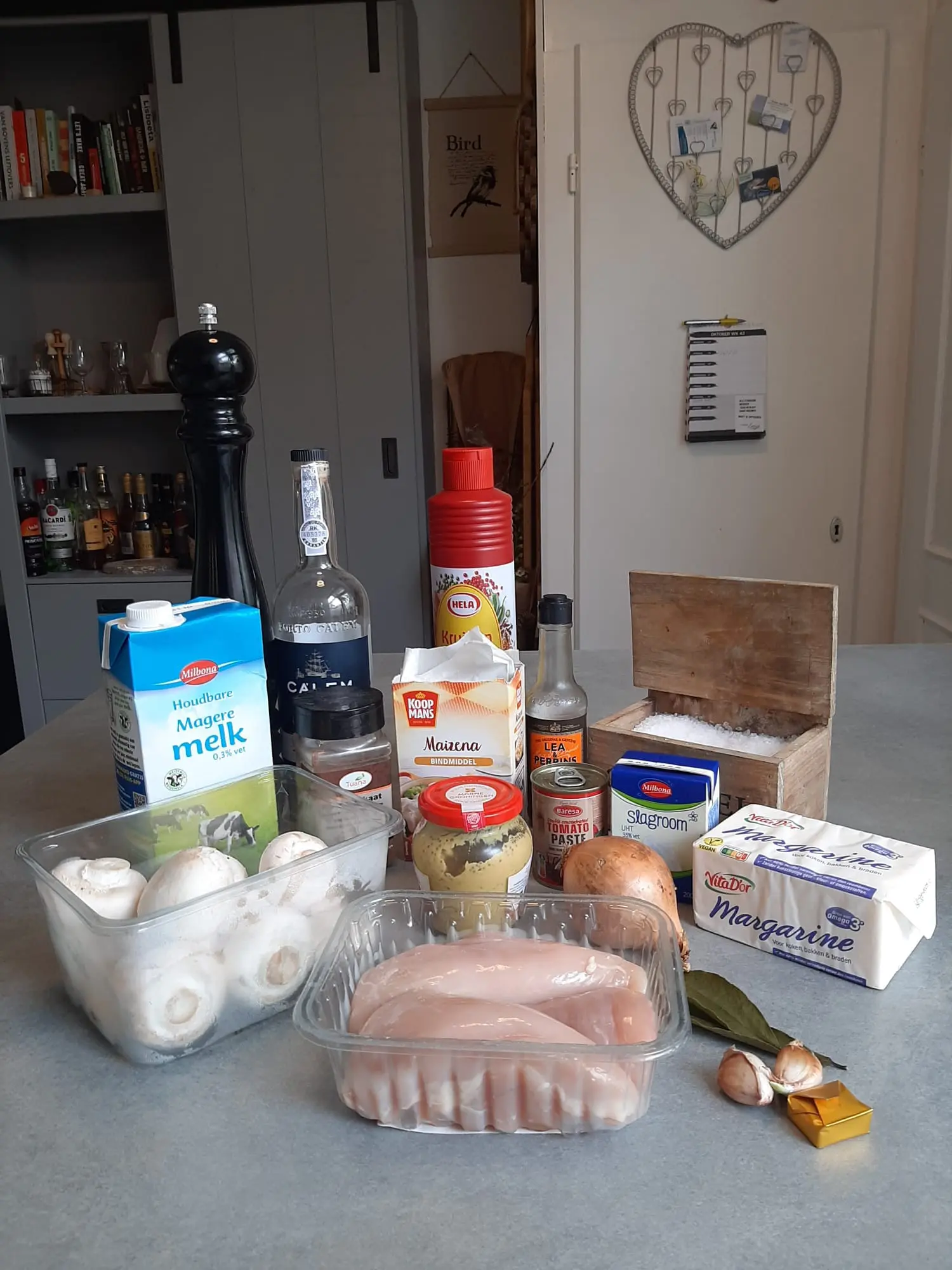 Ingrediënten voor 3 personen Portugese Kip Stroganoff