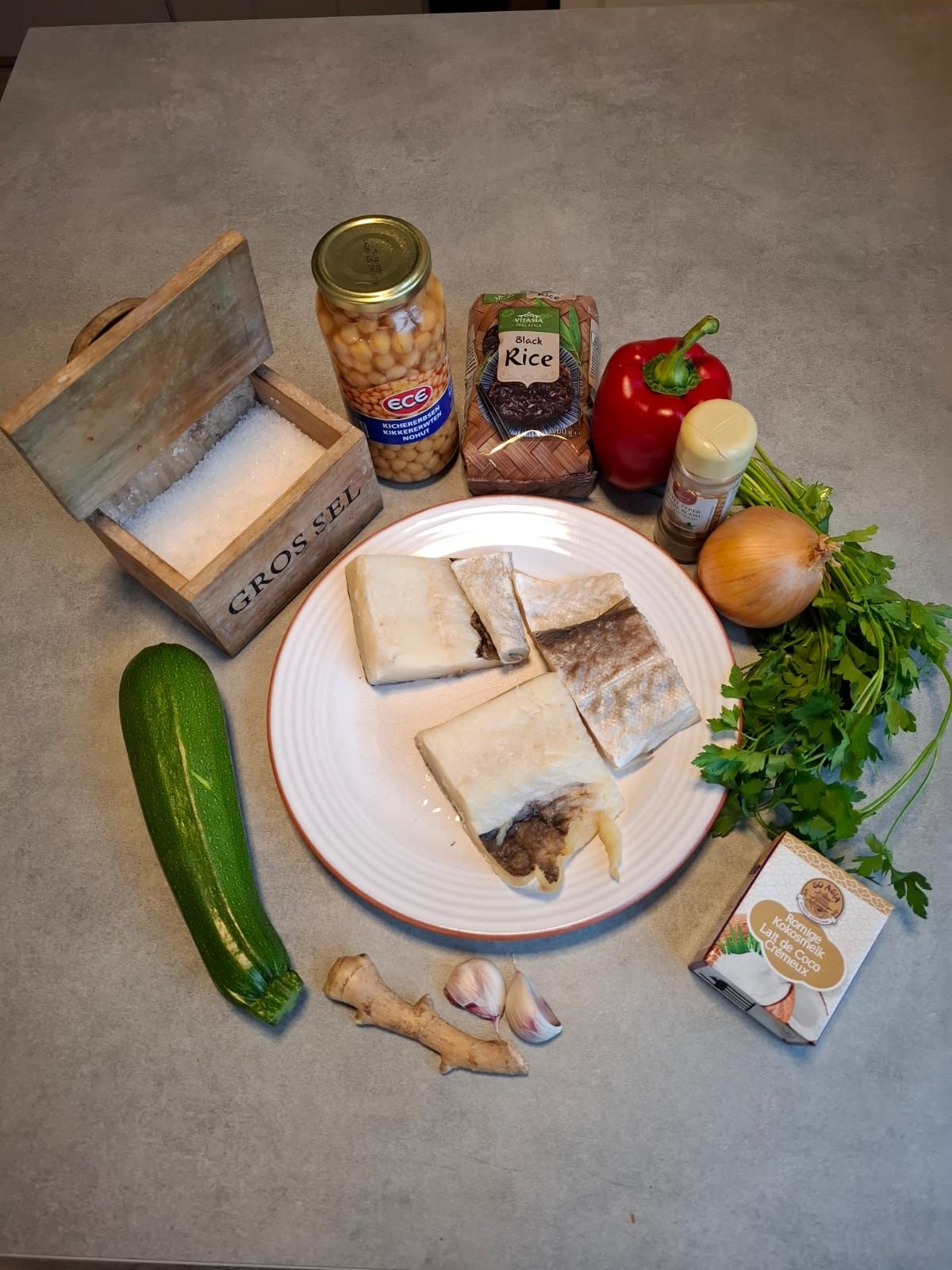 Ingrediënten voor 2 a 3 personen Bacalhau met zwarte rijst en kokosmelk