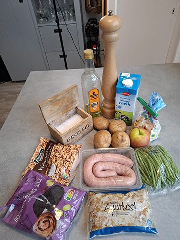 Ingrediënten voor 3 personen: Zuurkoolstamppot met haricots verts