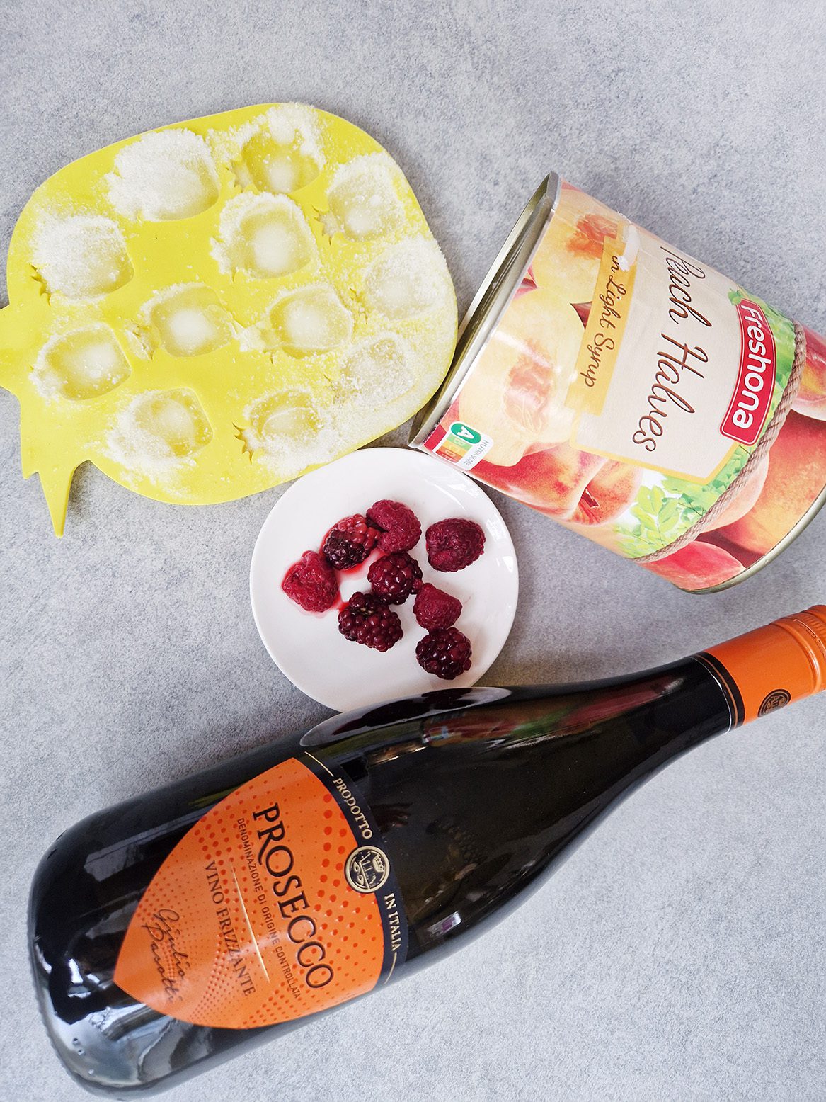 Ingrediënten voor 4 glazen Belinni