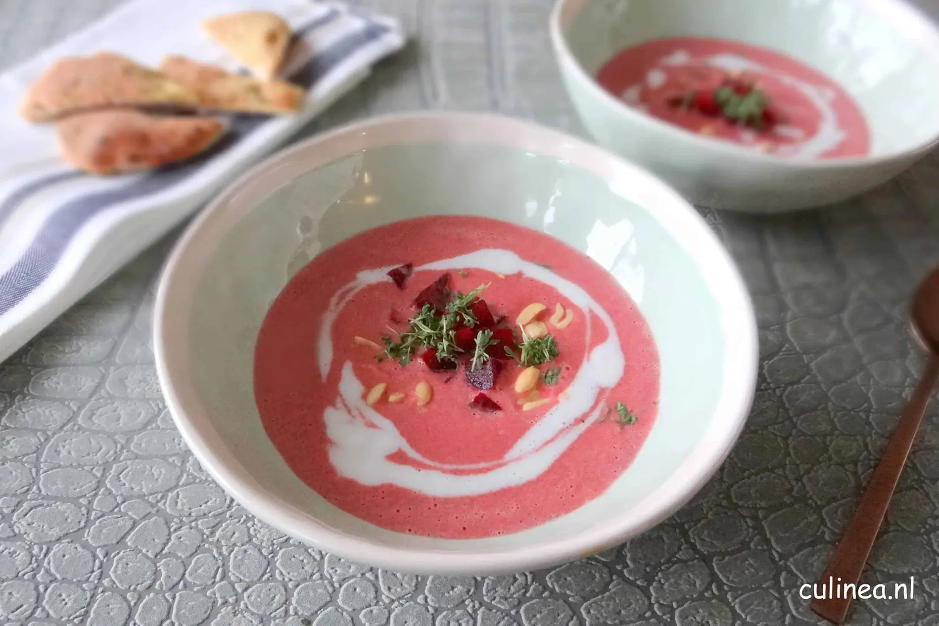 Rode Bietensoep met Gember en Kokosmelk