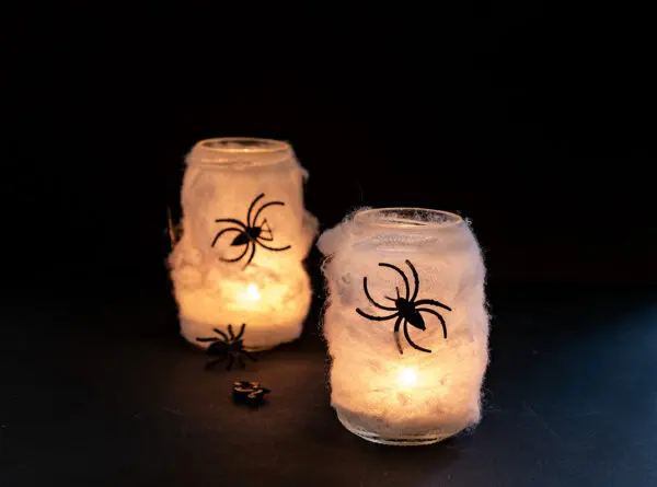DIY theelicht decoratie voor Halloween