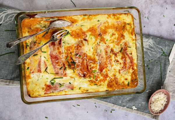 recept|De ovenschotel gaat nu voor ongeveer 25 minuten in een voorverwarmde oven op 200°.