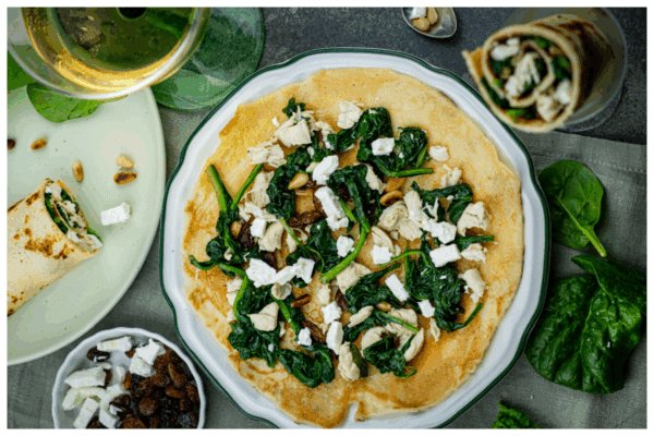 Pannenkoeken met kipfilet, spinazie en fetakaas