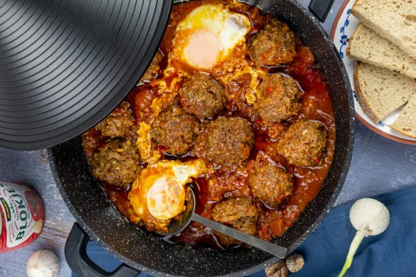 Gehaktballetjes in tomatensaus uit de tajine