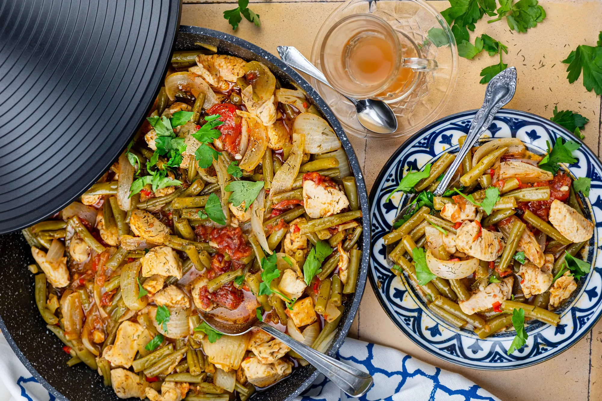 Tajine met Malse Kipfilet en Frisse Groenten