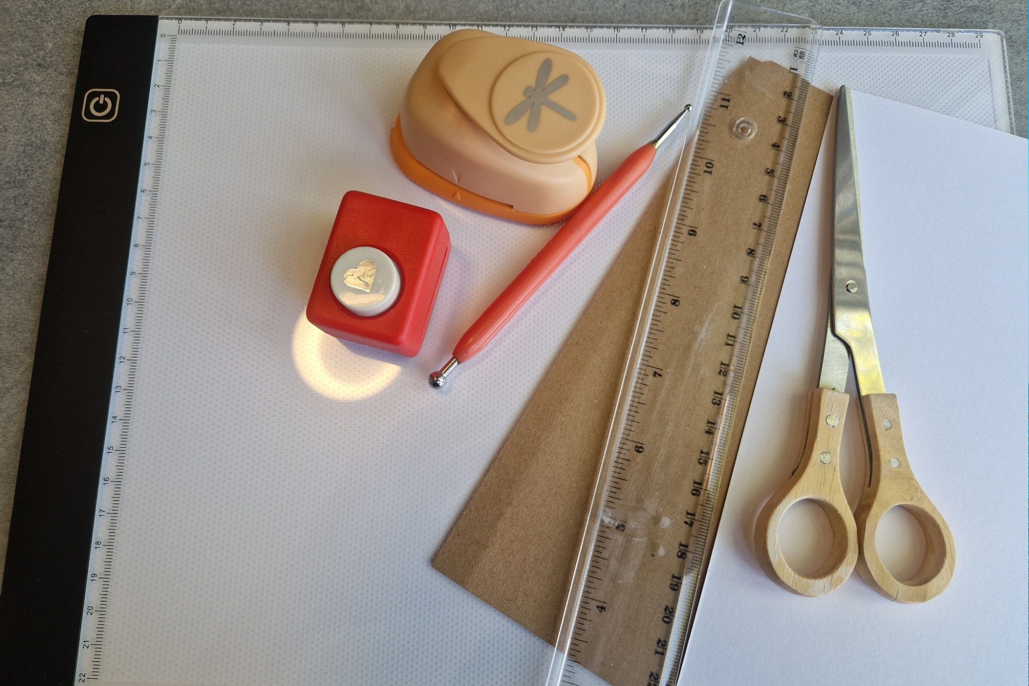 Benodigdheden: DIY chic naamkaartjes 