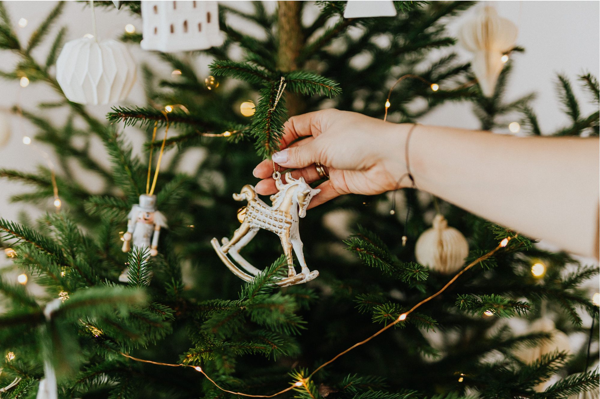 Kerstboom versieren doe je zo Kerstboom versieren doe je zo